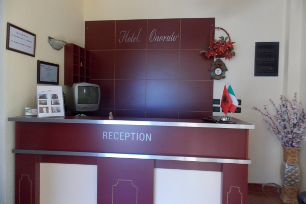Onorato Hotel (Vlorë)